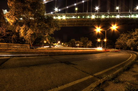 纽约城，Verazzano 海峡大桥的夜景