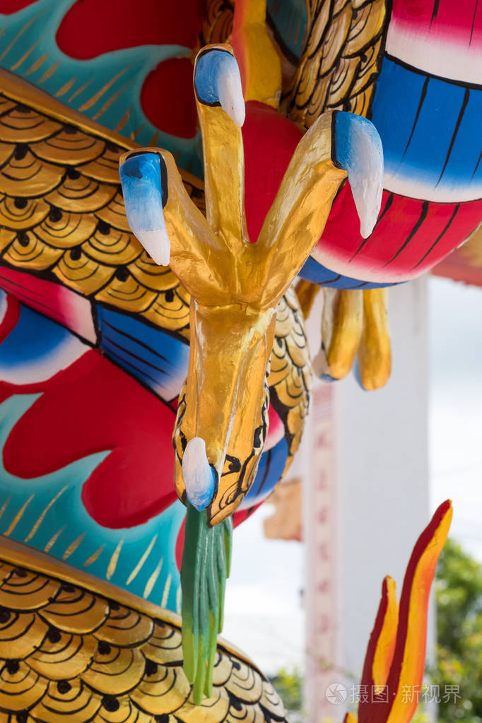 龙或怪物爪金龙爪龙脚雕像