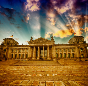 柏林国会大厦在冬天。