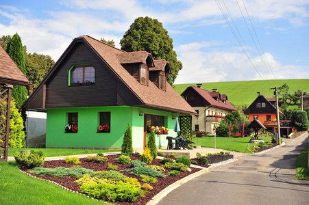 利普托夫斯基米库拉什里托斯基村的多彩房屋, 托夫, 斯洛伐克
