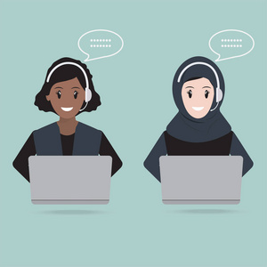 带耳机的穆斯林妇女客户服务图标