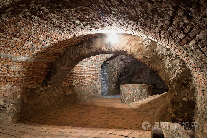 在乌克兰 mukachevo 的老城堡 palanok 的酷刑地下室