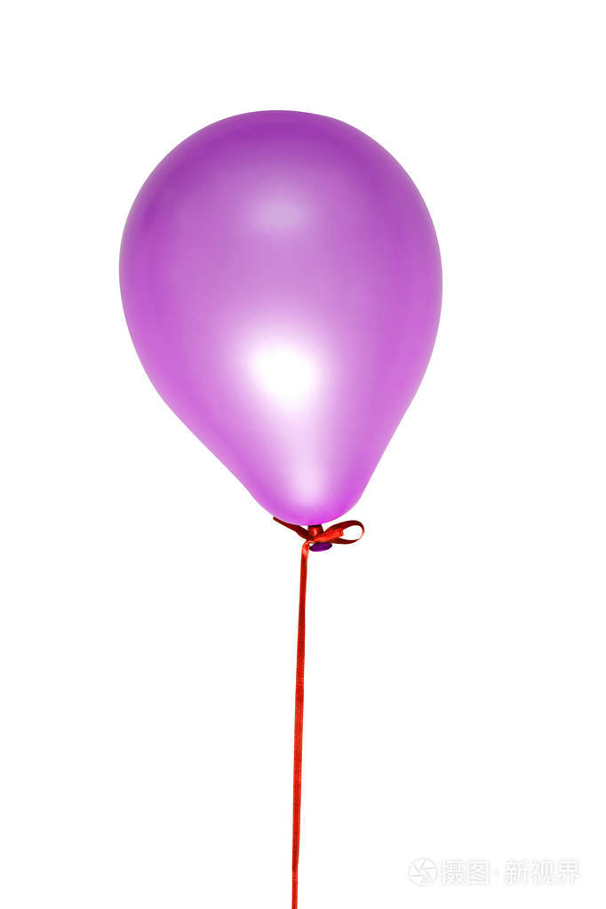 白色背景上单独的粉红色气球