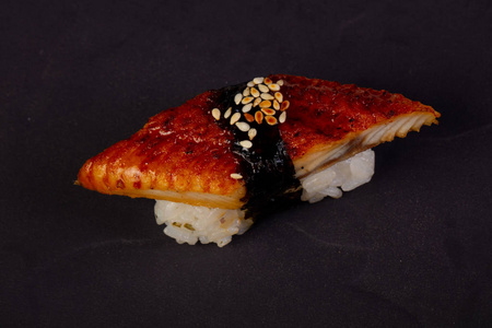 冰鳗鱼寿司过石背景