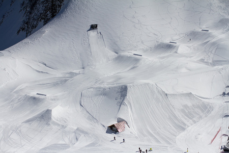 在山滑雪场雪园