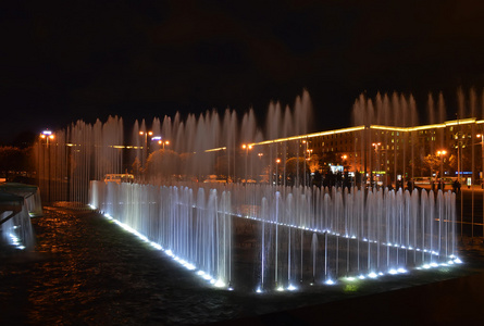在莫斯科地区的歌唱喷泉。圣彼得斯堡
