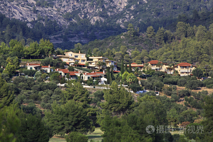 在波尔图 carras 大酒店附近山上的别墅.遮阳伞和