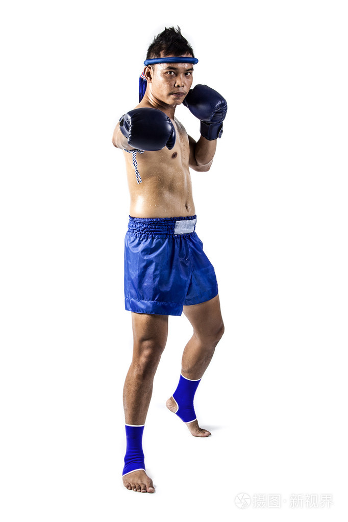 泰拳亚洲人行使泰拳