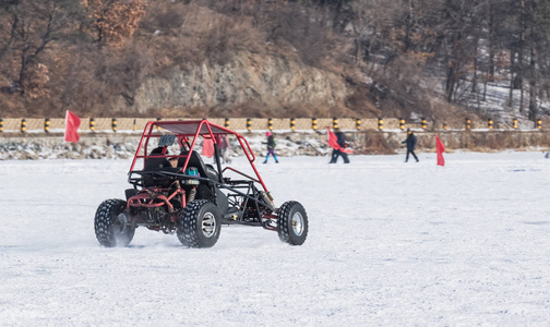 冬季游乐场雪4wd 娱乐