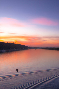 在基辅的日落时刻, 第聂伯河河景观