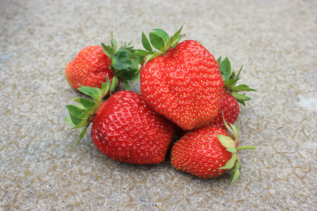 浆果。草莓. 红色美味的草莓。花园浆果。草莓纹理