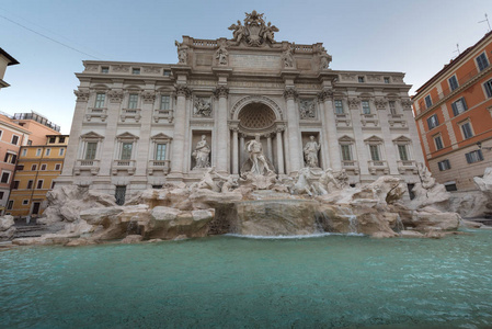 早晨的许愿喷泉, 罗马, 意大利。罗马巴洛克建筑和地标。罗马许愿喷泉是罗马和意大利的主要景点之一。