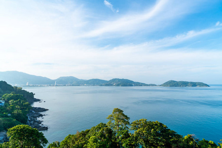 鸟瞰与美丽的热带海和海滩风景为旅行假日假期概念