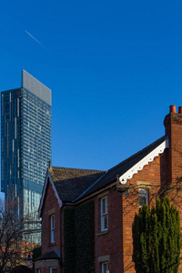 英国曼彻斯特凯瑟菲尔德罗马堡垒地区经典维多利亚式建筑与现代摩天大楼