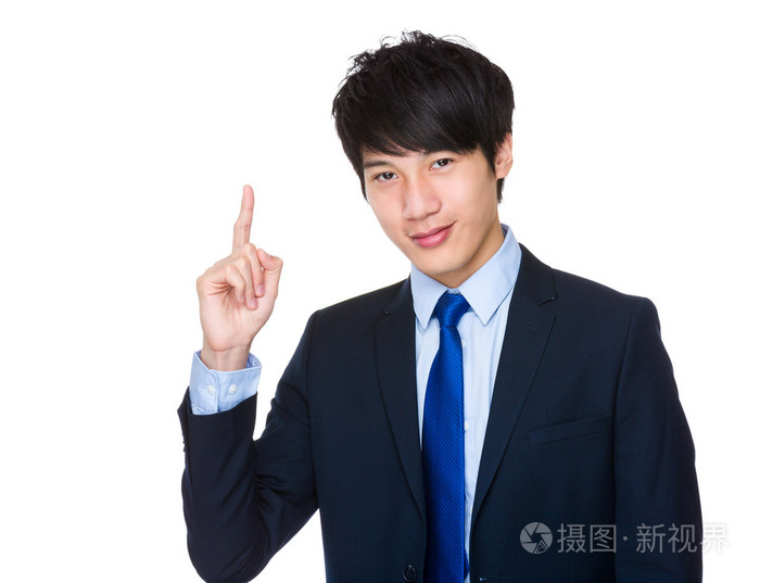 商人用手指点了