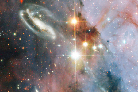 宇宙场景中明亮的恒星和星系在深空显示太空探索的美丽。美国宇航局提供的这张图片的元素