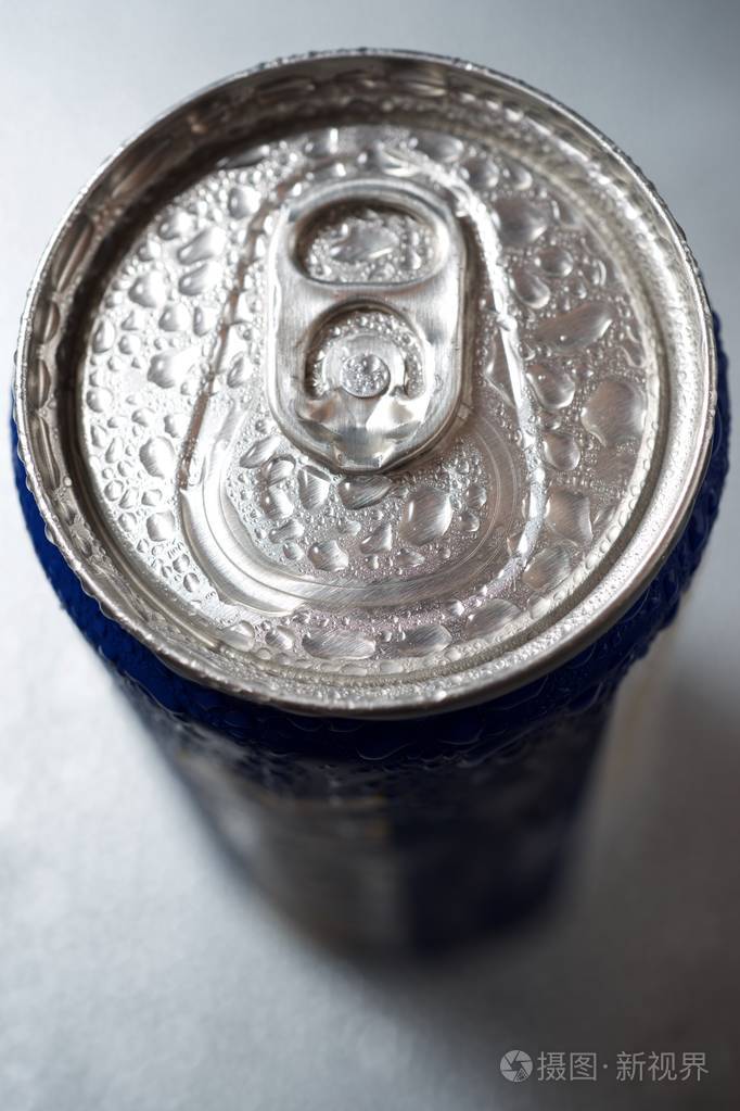 啤酒罐头的细节