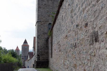 历史建筑炮台山：德国弗莱堡的休闲度假之门
