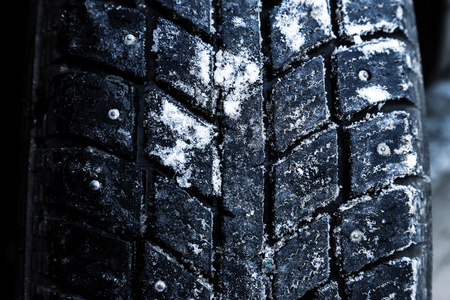 冬季轮胎雪性能