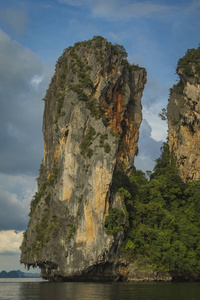 泰国的高岩石岛屿