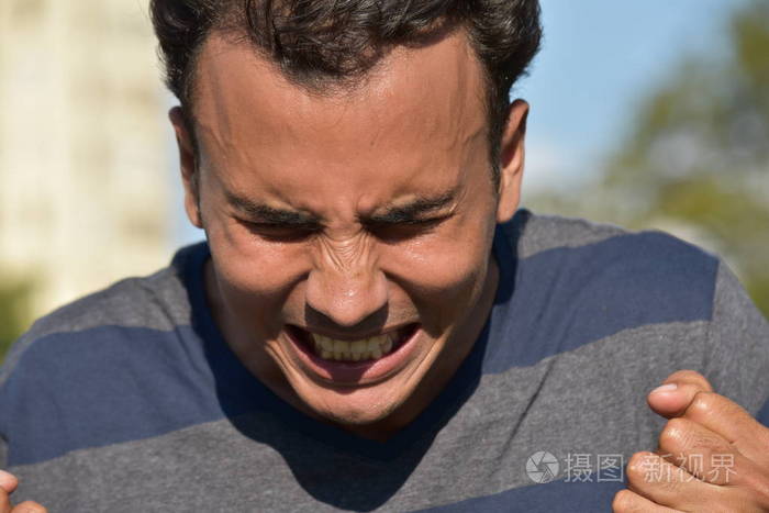 少数男性受压迫