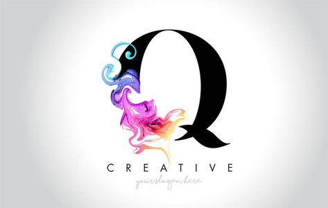 q 充满活力的创意书信标志设计与五颜六色的烟雾墨水流动向量例证照片