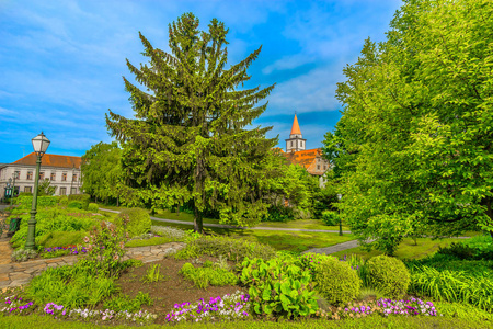 公园室外 Varazdin 风景。风景在 Varazdin 的公共公园, 北克罗地亚地标