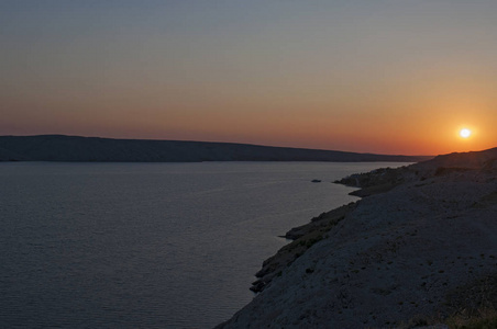 克罗地亚, 30062018 全景在日落从小岛的道路上, 在北亚得里亚海的克罗地亚海岸第五大岛和最长的海岸线之一
