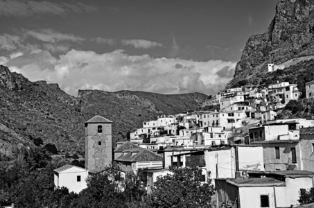 小摩尔人的村庄，在 La Alpujarra 的概述