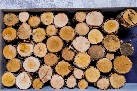 干木柴图片-干木柴素材-干木柴插画-摄图新视界