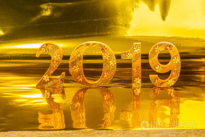 19是在金色的地方做黄金背景是意味着全年幸运的黄金年照片 正版商用图片08srgk 摄图新视界 19是在金色的地方做黄金背景是意味着全年幸运的黄金年照片 正版商用图片08srgk 摄图新视界