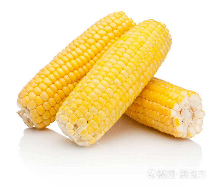 三玉米在白色背景下去皮的棒子核上照片-正版商用图片08u5zs-摄图新视