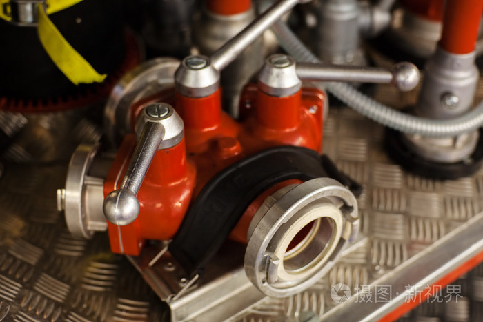 详细的消防卡车