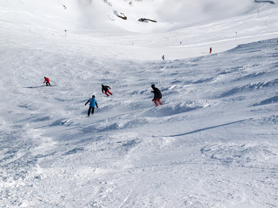 在阿尔卑斯山滑雪区域