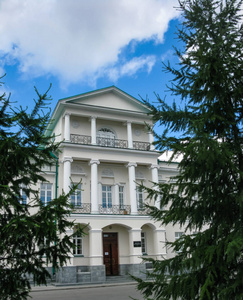 斯维尔德洛夫斯克地区叶卡捷琳堡地区医院的历史建筑