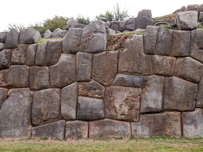 萨克塞华曼附近库斯科，在南美洲秘鲁古印加墙的细节
