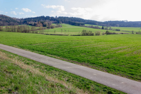 东部平原德国南部乡村乡村东部时间的风景在慕尼黑和斯图加特附近的一