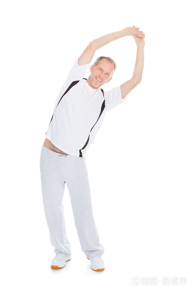 成熟的男人伸伸胳膊