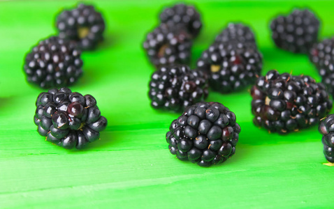 天然有机黑莓夏季浆果
