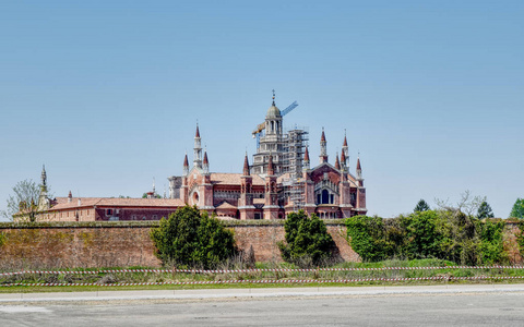 在意大利的帕维亚的 certosa 在装修工程的看法。hdr 效果