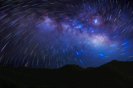 流星雨星空图片