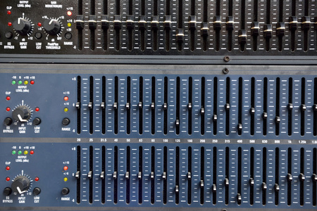 音频控制面板照片