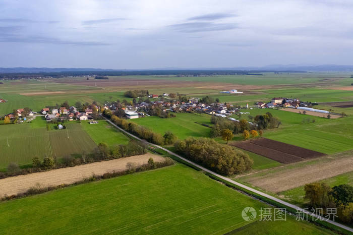 从空中的欧洲乡村, 在潘诺尼亚平原的村庄, 德拉夫斯科波列, 斯洛文尼