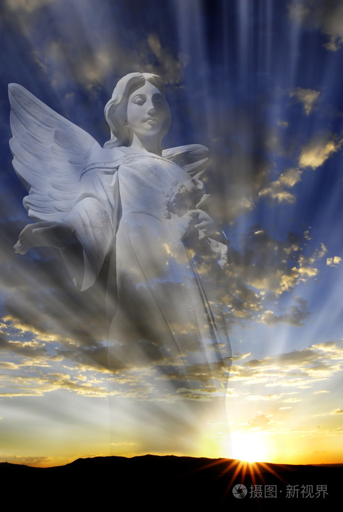 天使和天上的光