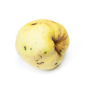 老腐烂的苹果在白色隔绝的背景, 不健康吃照片