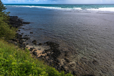 沿着 Anini 海滩公园的海岸, 可爱岛, 夏威夷