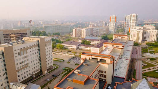俄国, 克拉斯诺亚尔斯克西伯利亚联邦大学, 多功能综合体, 从德龙