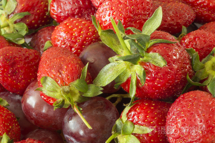 草莓和葡萄的特写