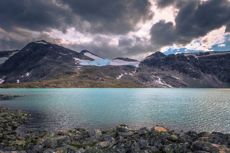 挪威 Jotunheimen 国家公园的野生山地景观