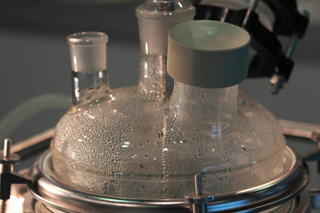 实验室玻璃化工反应釜图片